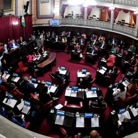 Kicillof vs. La Cámpora: el puesto en el Senado bonaerense que nadie quiere ceder