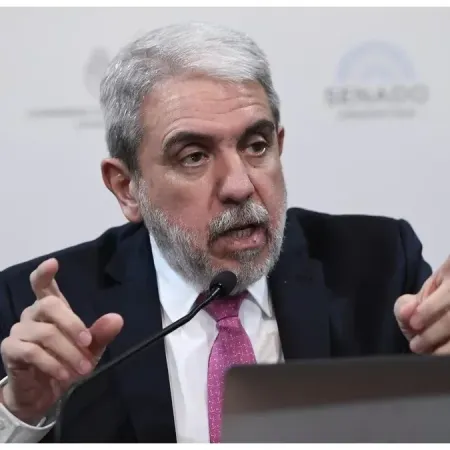 Aníbal Fernández opinó sobre la reforma laboral y cuestionó el rumbo del Gobierno