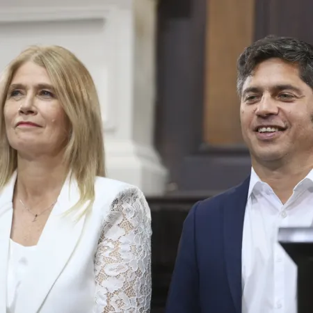 "Ni comunista ni soviético": Kicillof sacó pecho por su ambicioso plan de medicamentos