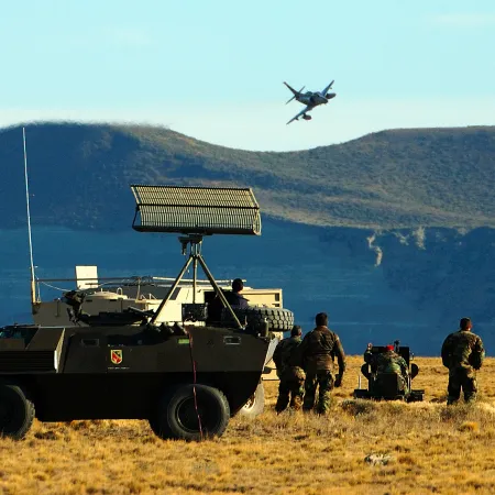 Cómo respondería Argentina a un ataque con misiles y drones tipo Irán