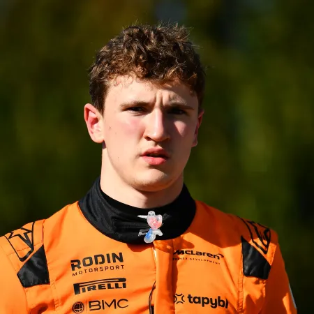 Alpine suma a Alex Dunne a su Academia F1: el rol clave de Flavio Briatore