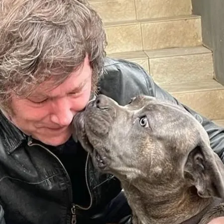 Murió uno de los perros de Javier Milei