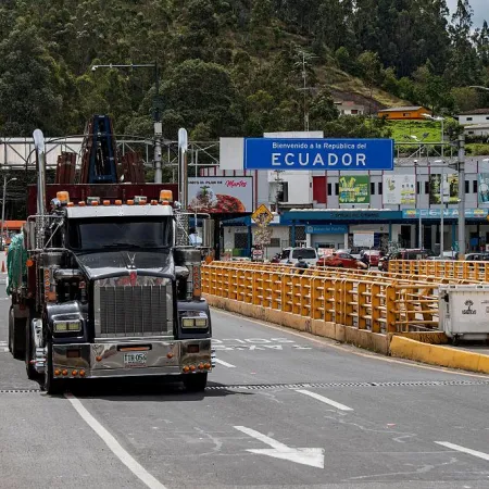 Aranceles aumentan tensiones: el inesperado costo para Ecuador y Colombia