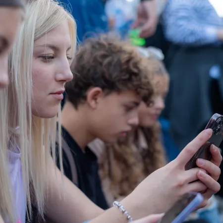 Indonesia exige a TikTok y YouTube limitar cuentas para menores: qué implica