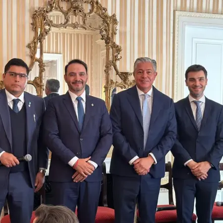 La estrategia de Chubut y Neuquén, con Milei, para captar inversiones en EE.UU.