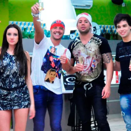 Quién es el finalista de GH que tiene fotos con Espert, Bullrich y banca a Milei