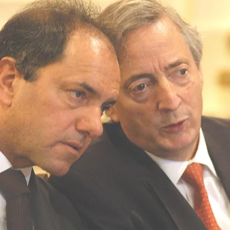 El día que Néstor Kirchner se duplicó el sueldo en pleno Mundial 2006: cómo se justificó