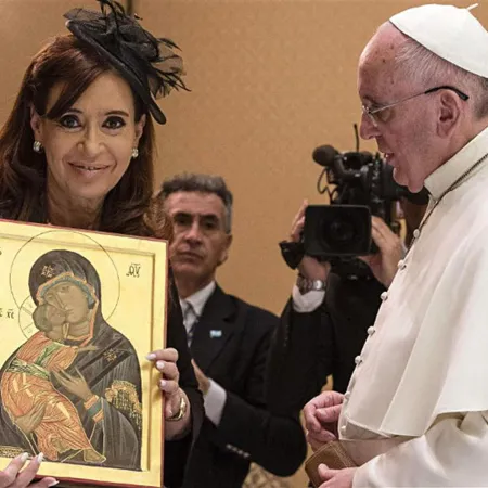 Del conflicto a la paz: cómo reaccionó el kirchnerismo ante la elección de Francisco