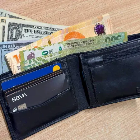 36 cuotas y 90 días de gracia: el plan K en Diputados para familias endeudadas