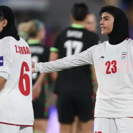 Cómo sigue la vida de Fatemeh y Atefeh, las futbolistas de Irán con asilo en Australia