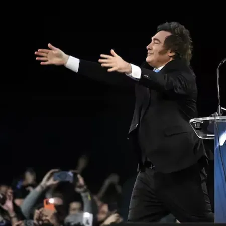 Viaje a Madrid bajo sospecha: denuncian a Milei en la Oficina Anticorrupción