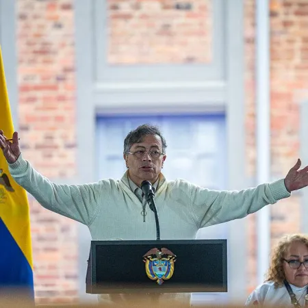 La advertencia de Petro sobre Ecuador que inquieta a toda la región