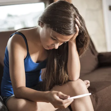 Anticonceptivos gratis y ESI: el embarazo no intencional vuelve al Senado