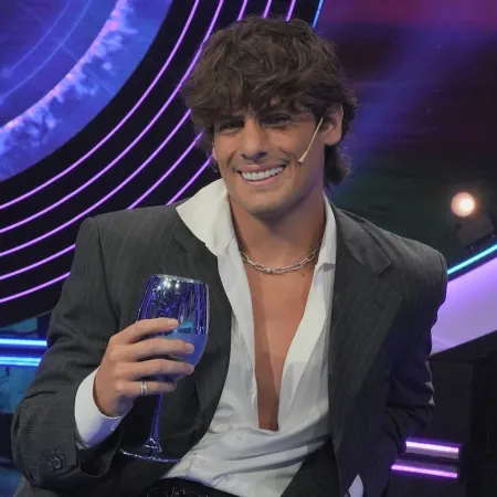 Renato Rossini busca el amor en la TV de Perú: su presentación