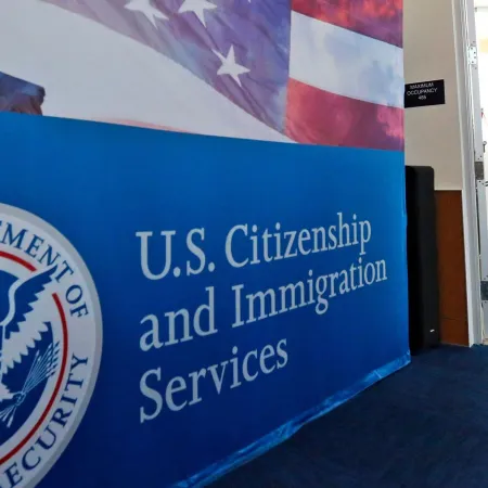 Mientras EE.UU. refuerza restricciones, el Caribe se abre al turismo espacial