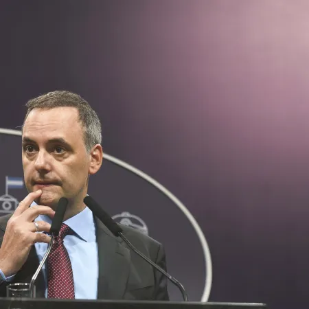 ¿Qué hay detrás de la renuncia de Adorni que Milei desmintió?