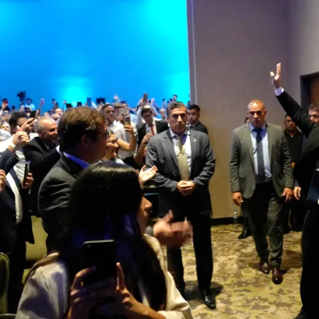 Desde Tucumán, Milei apuntó al gobierno anterior y habló de economía