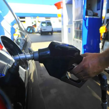 Suba del petróleo, nafta e YPF: el pedido K a Milei que llegó a Diputados