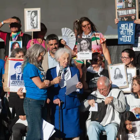 Búsqueda de 300 nietos y recorte de Milei: qué alertó Abuelas a 50 años del golpe