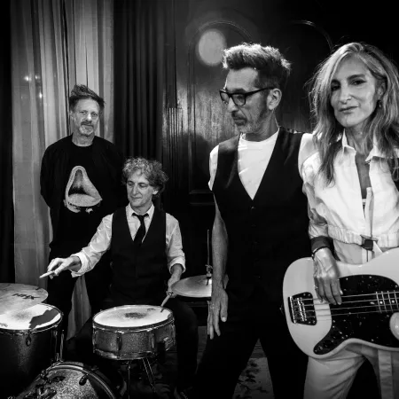 La Portuaria lanza “Amor Artificial” y anticipa su primer disco en 17 años