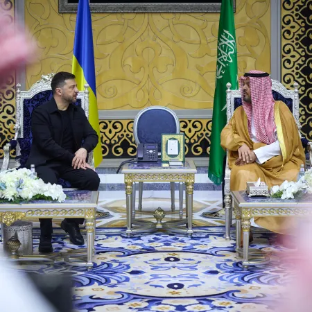 Arabia Saudita amplía su rol diplomático tras la visita de Volodymyr Zelensky