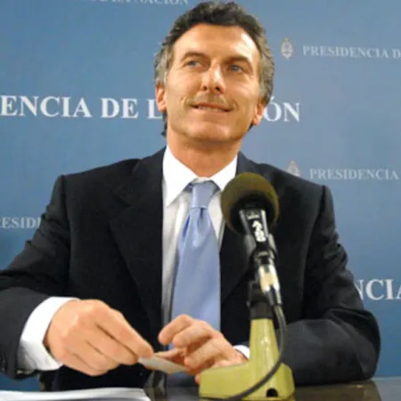 Mauricio Macri y la Villa 31: qué prometía en 2007 y por qué giró en 2010