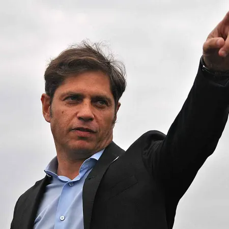 Milei, YPF y un cruce que sube la tensión: qué dijo Kicillof en La Plata
