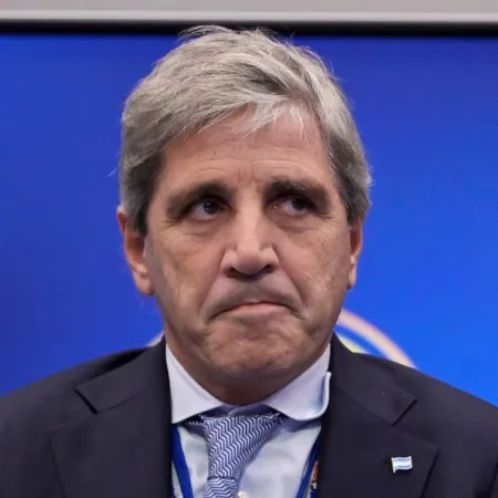 El dólar despertó y la licitación de Caputo no salió como esperaba