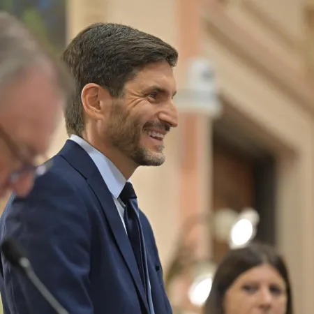 Pullaro mira al 2027: fusión con Macri, Milei con 35% y balotaje sin peronismo