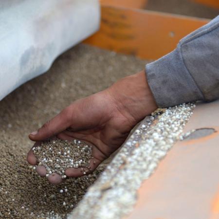 El consumo de fertilizantes creció 3% en 2025, pero no alcanzó para mejorar la calidad del trigo