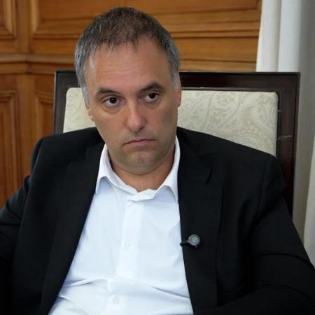 ¿Cuánto durará Manuel Adorni en la Jefatura de Gabinete?