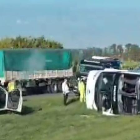 San Pedro: más de 40 heridos tras el vuelco de un micro en Ruta 9