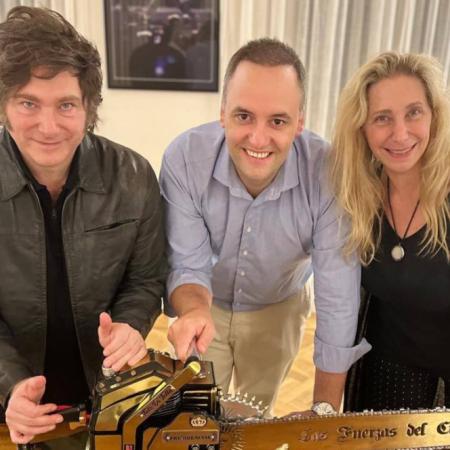 Milei sostiene a Adorni y queda atrapado en la interna que erosiona su gobierno