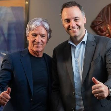 Llamados en vivo y pagos en efectivo: el testimonio que complica a Adorni