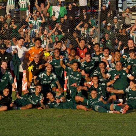 Luego de 107 años, el Racing de Cavenaghi se consagró campeón del Apertura en Uruguay