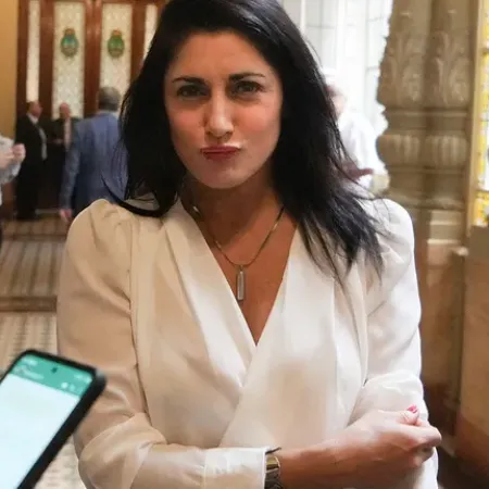 La diputada Juliana Santillán dijo que vio al embajador de Checoslovaquia