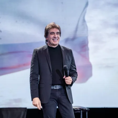 Dante Gebel habló de un plan de Dios y crecen las versiones por 2027