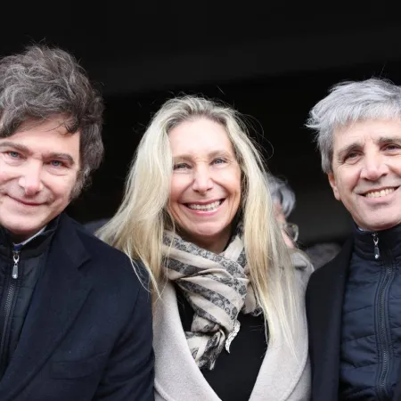 Empleo público y familia: el plan "anti-casta" de LLA en medio del caso Adorni