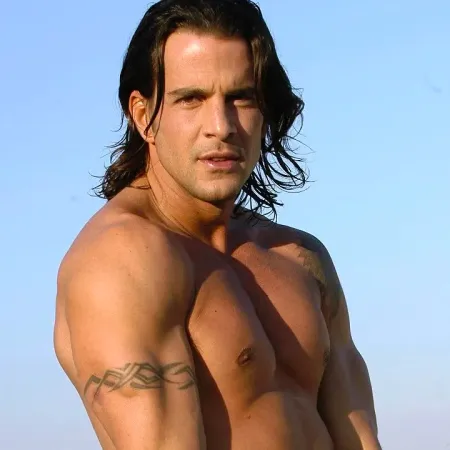 Los shows eróticos de Santiago Almeyda que hoy son furor en redes