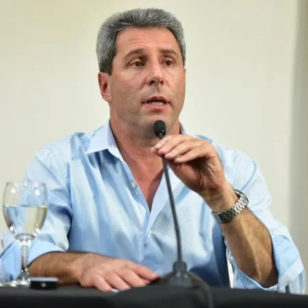 El kirchnerismo impulsa a Sergio Uñac para desafiar a Axel Kicillof