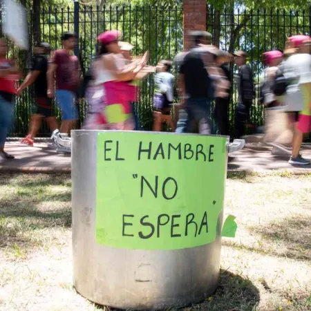 De la "Mesa contra el Hambre" a un nuevo plan que llegó al Congreso: cómo sería