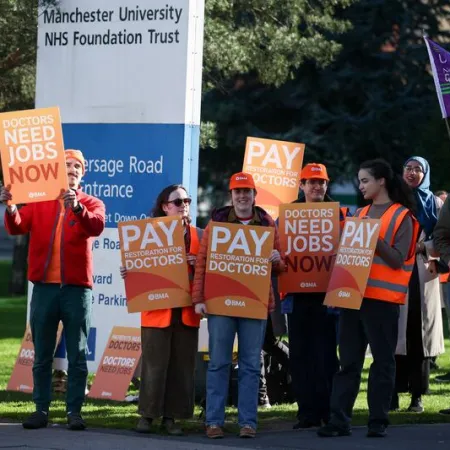 Huelga de médicos en Inglaterra: paro de seis días y tensión salarial