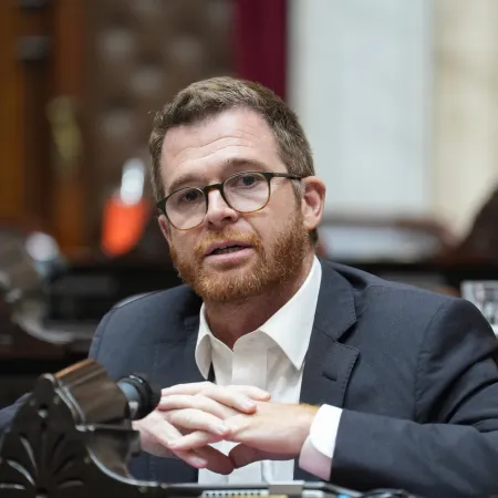 Massot: de reunirse con Kicillof a votar la Ley de Glaciares de Milei en 24 horas