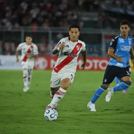 River aguantó en Bolivia y empató ante Blooming en su debut por la Sudamericana