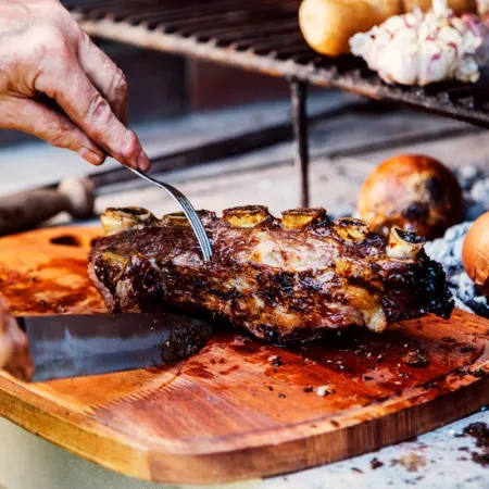 Salarios vs. asado: el poder de compra cayó a un nivel mínimo