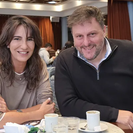 El operativo "centro" 2027: café Santoro-De la Sota y advertencia de Kicillof