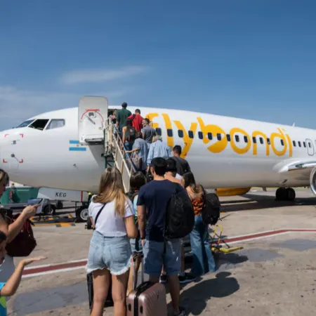Flybondi en alerta: no pagó sueldos y crece el conflicto con los trabajadores