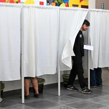 Hungría vota en elecciones clave que pueden terminar con la era Orban