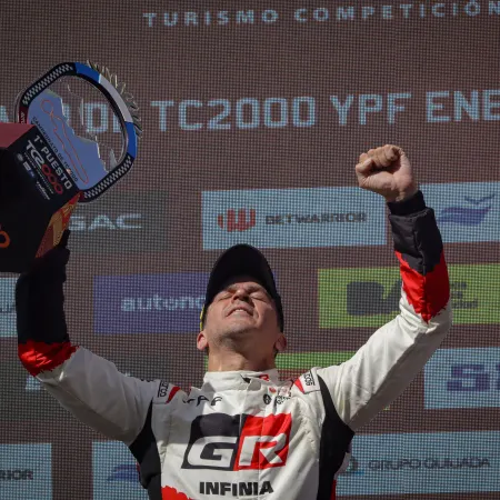 Matías Rossi ganó el TC2000 en El Zonda y quedó a una victoria de Traverso