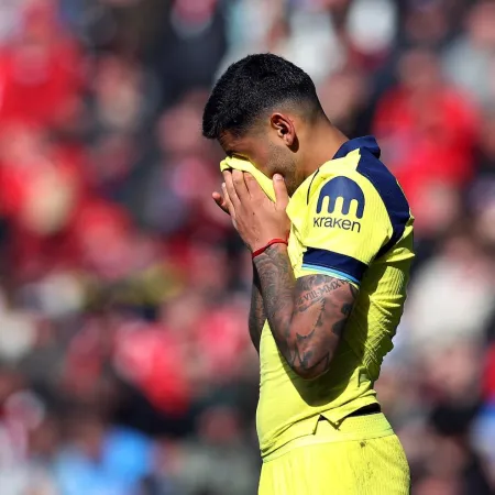 Tottenham y Aston Villa: las lesiones de Cuti Romero y Dibu Martínez preocupan a Scaloni